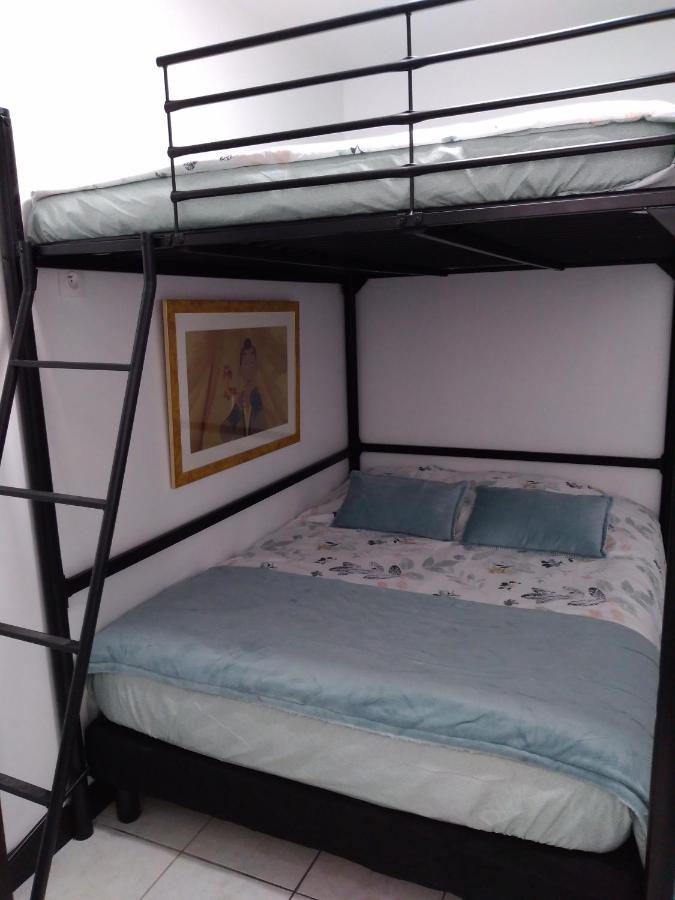 Bed and Breakfast chez christian&astrid Penchard Exterior foto